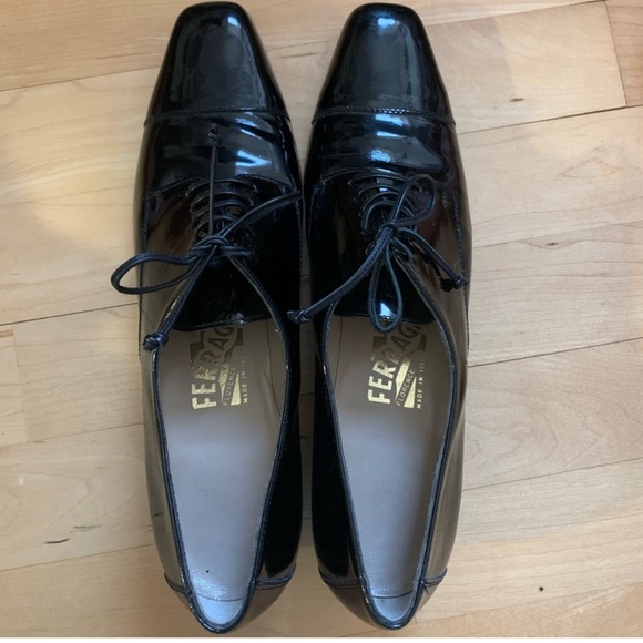 Salvatore Ferragamo Shoes - Salvatore Ferragamo Womens Oxford Lace up shoes